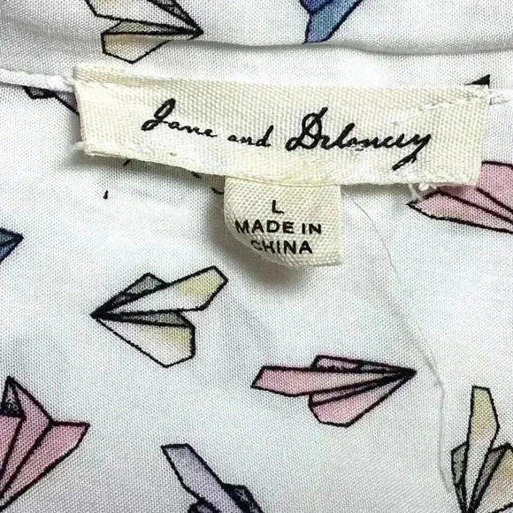 Jane and Delancey Top Women L White Multi Paper Airplane Button Up Blouse - Picture 9 of 9